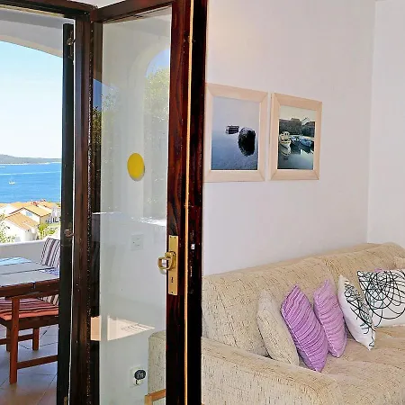 Avelini-3 Apartment Hvar Town