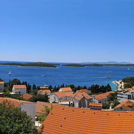 Avelini-3 Hvar Town