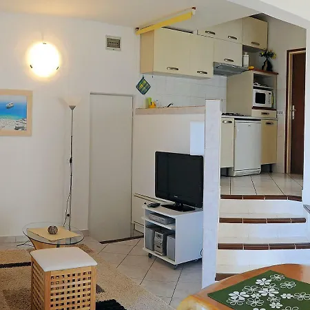 Avelini-3 * Hvar Town